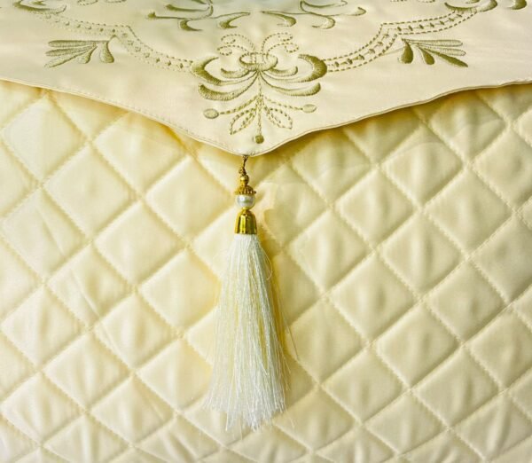 CUSHION COVER
